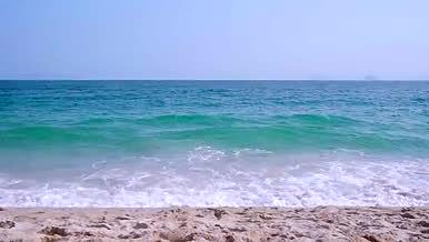 大海 波浪 浪花 沙滩素材视频的预览图